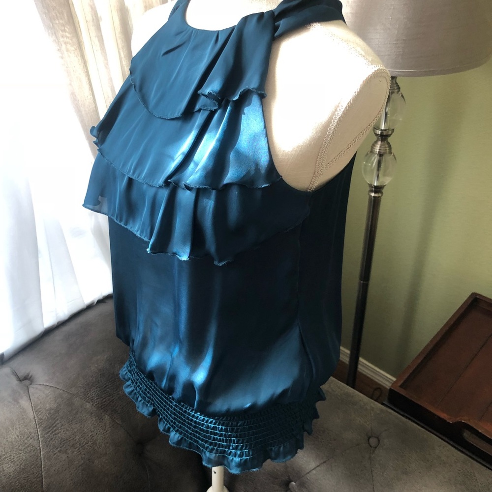 Beautiful Teal Top